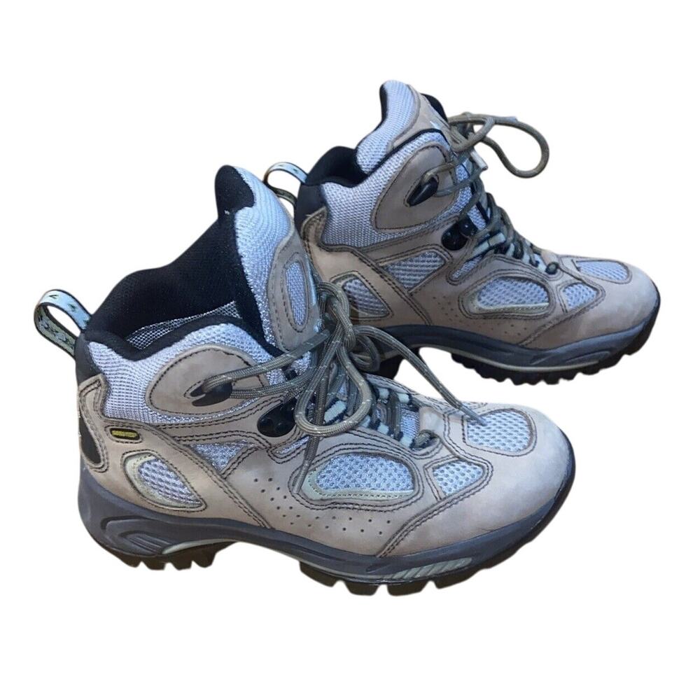 Vasque Hiking Boots Womens Size 7.5W US Brown Nubuck Vibram